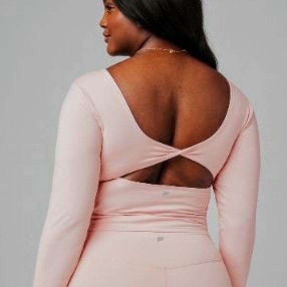 YITTY Light Pink Long Sleeve Crop Top - Picture 2 of 3